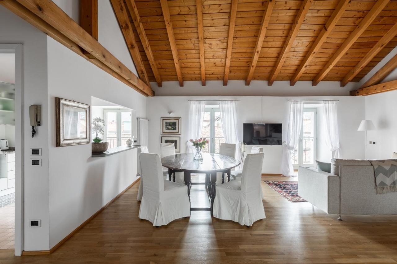 A Casa Nuccia Mansarda By Holiday Solutions Como Buitenkant foto