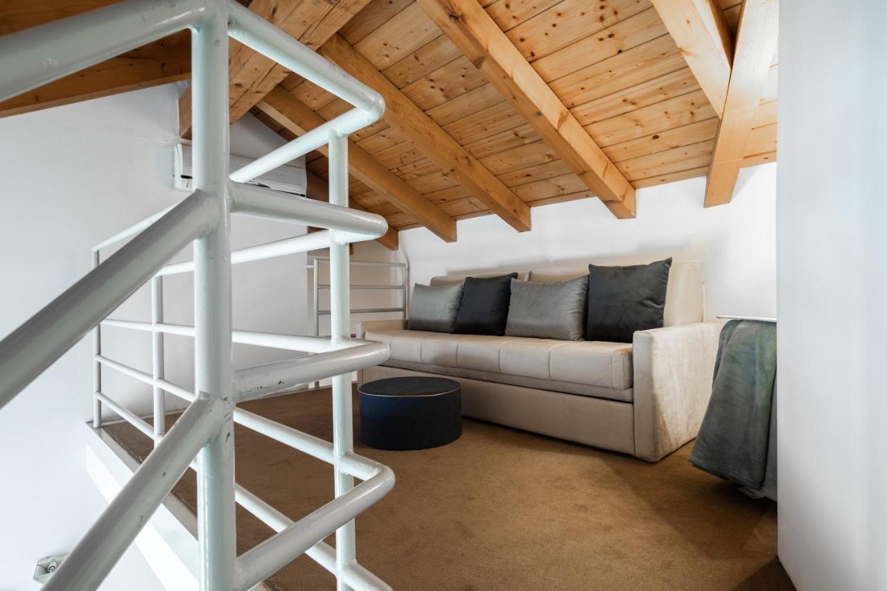 A Casa Nuccia Mansarda By Holiday Solutions Como Buitenkant foto