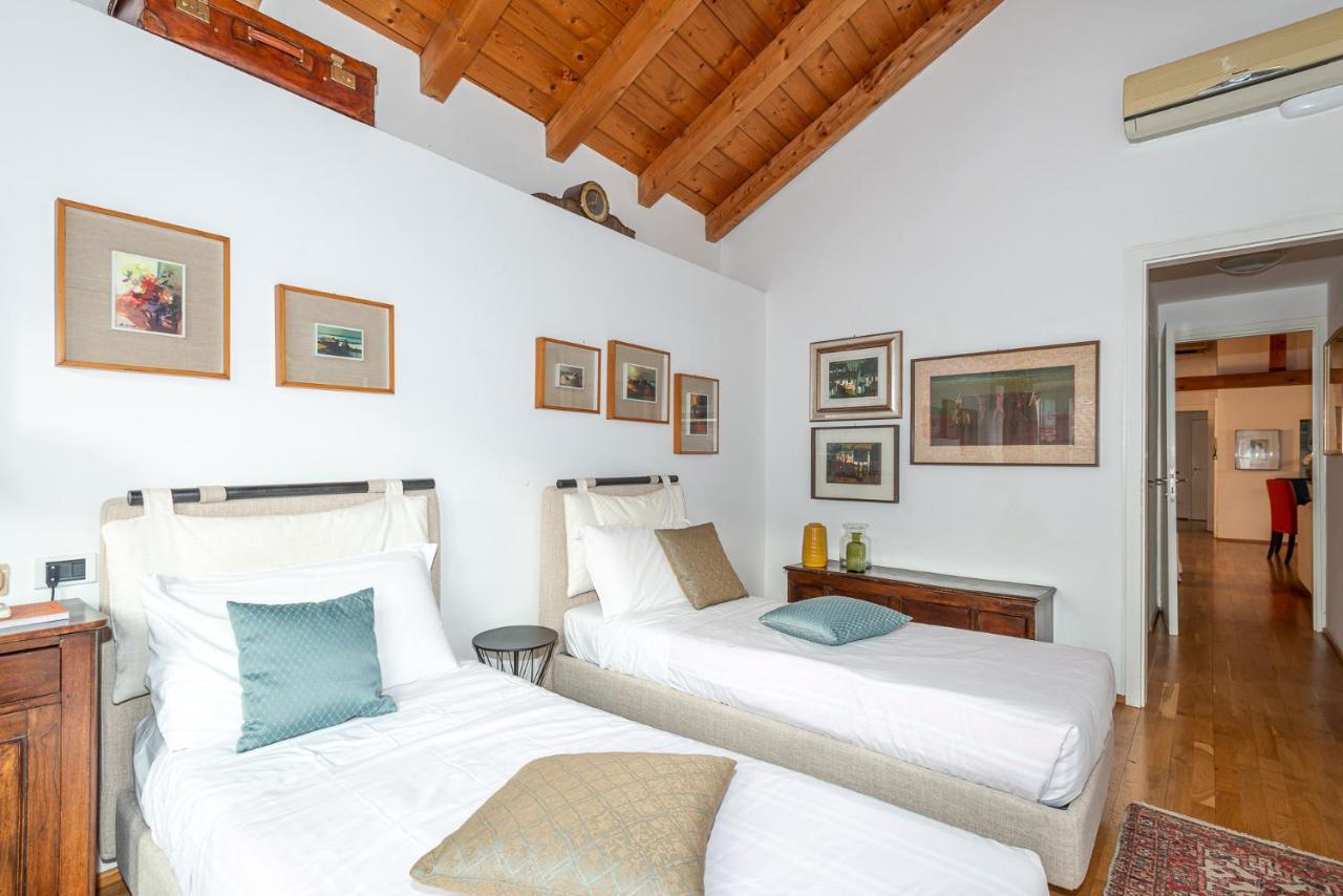 A Casa Nuccia Mansarda By Holiday Solutions Como Buitenkant foto